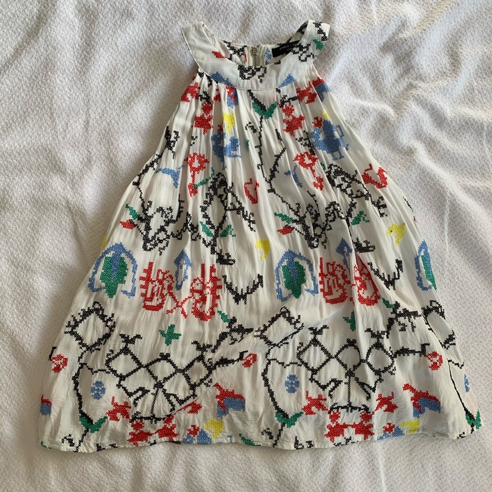 Romeo and Juliet Couture Sleeveless Top, Size S.